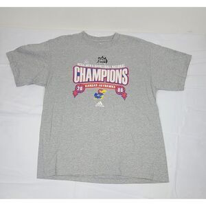 Kansas Jayhawks KU T-Shirt Mens Large. 2008 NCAA Basketball National Champs. NEW